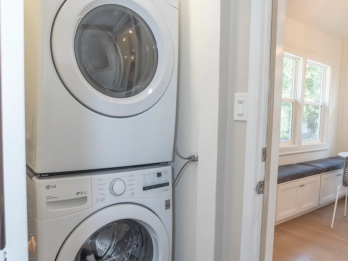 22 N Madison Avenue Unit: 2