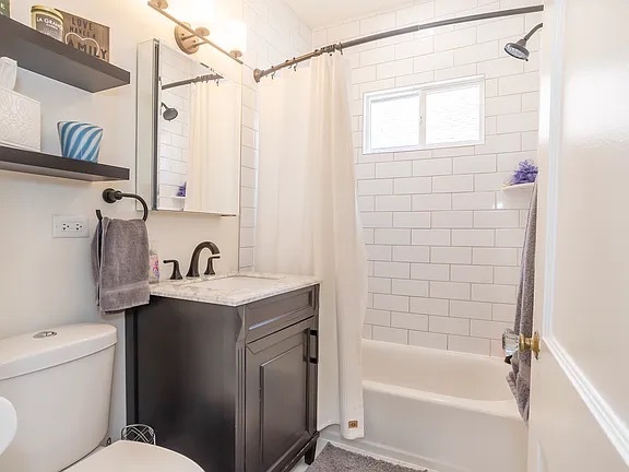 22 N Madison Avenue Unit: 2