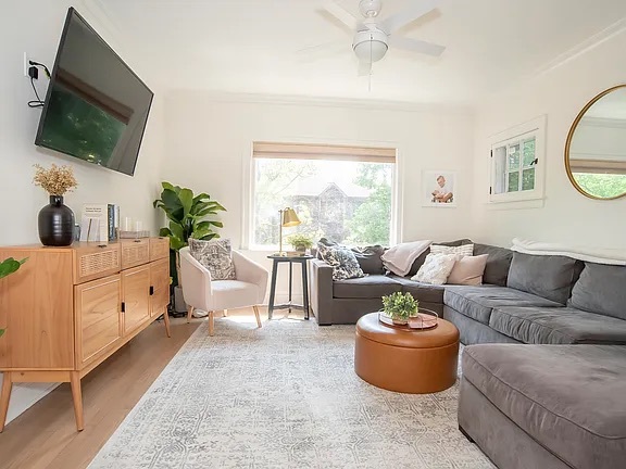 22 N Madison Avenue Unit: 2