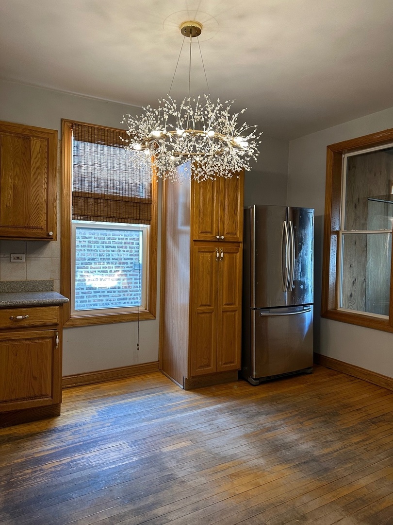 2946 N Lawndale Avenue