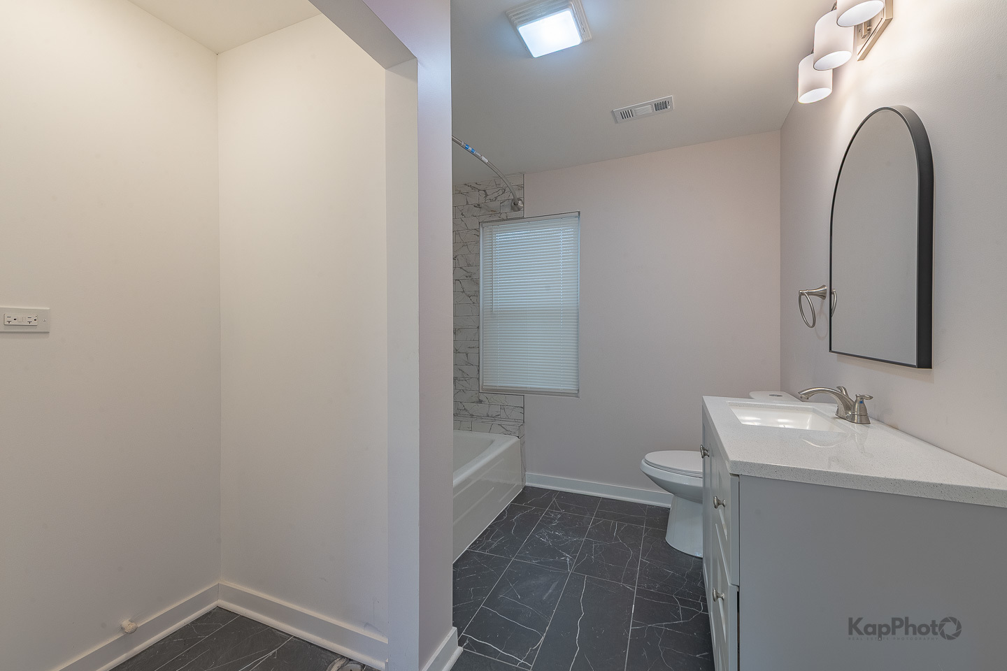 2029 S Canalport Avenue Unit: 2