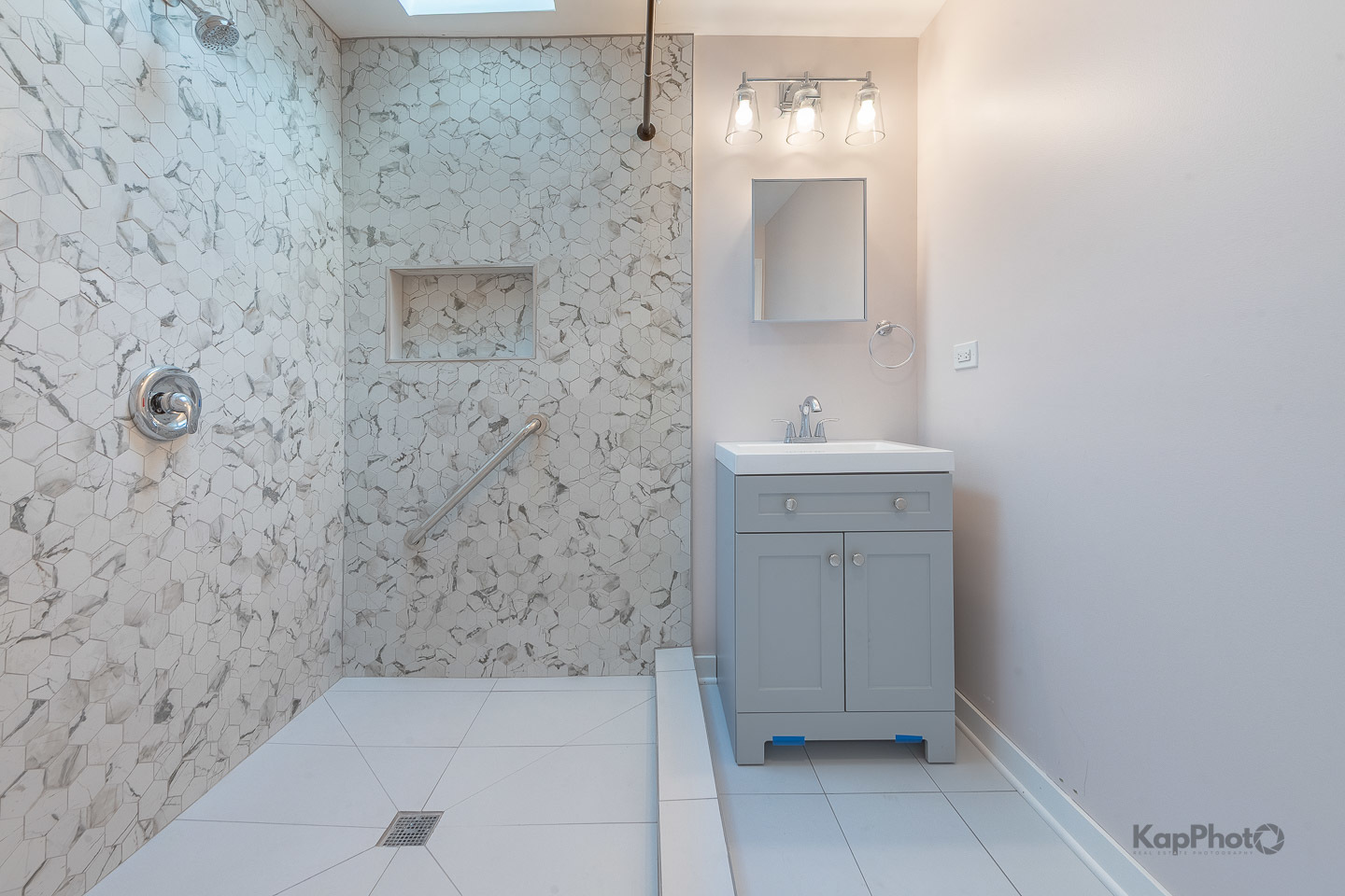 2029 S Canalport Avenue Unit: 2