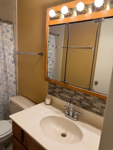 2605 S Indiana Avenue Unit: 708