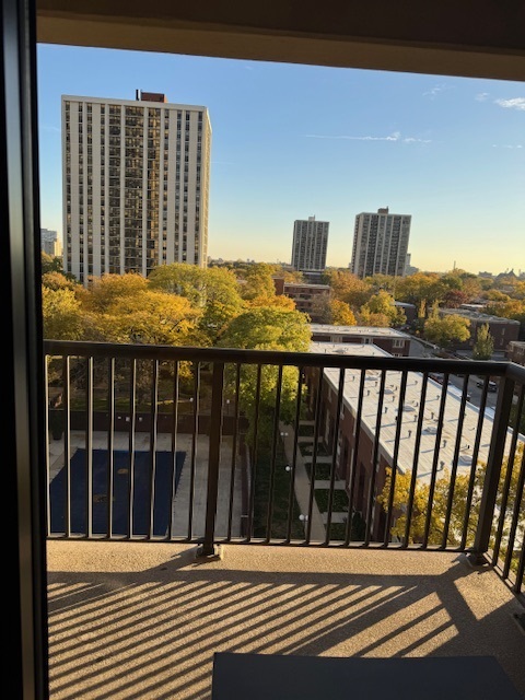 2605 S Indiana Avenue Unit: 708