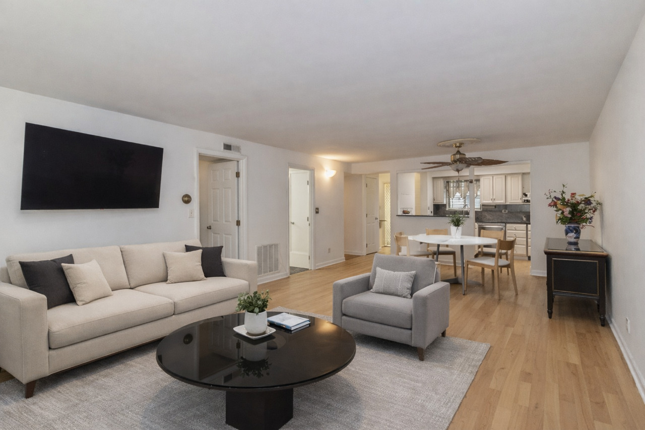 6229 N Niagara Avenue Unit: 209