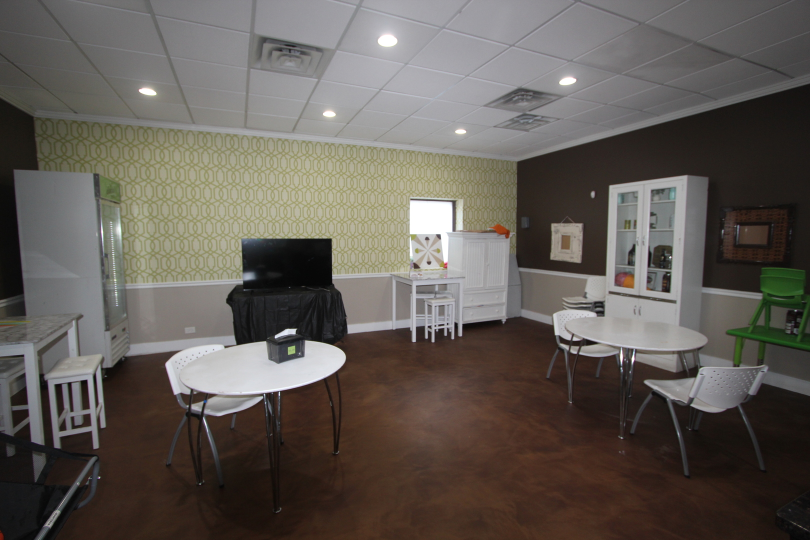 1047 W Madison Street