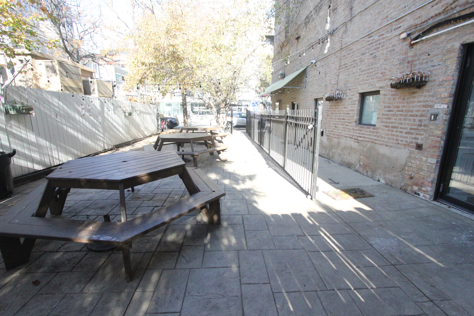 1047 W Madison Street