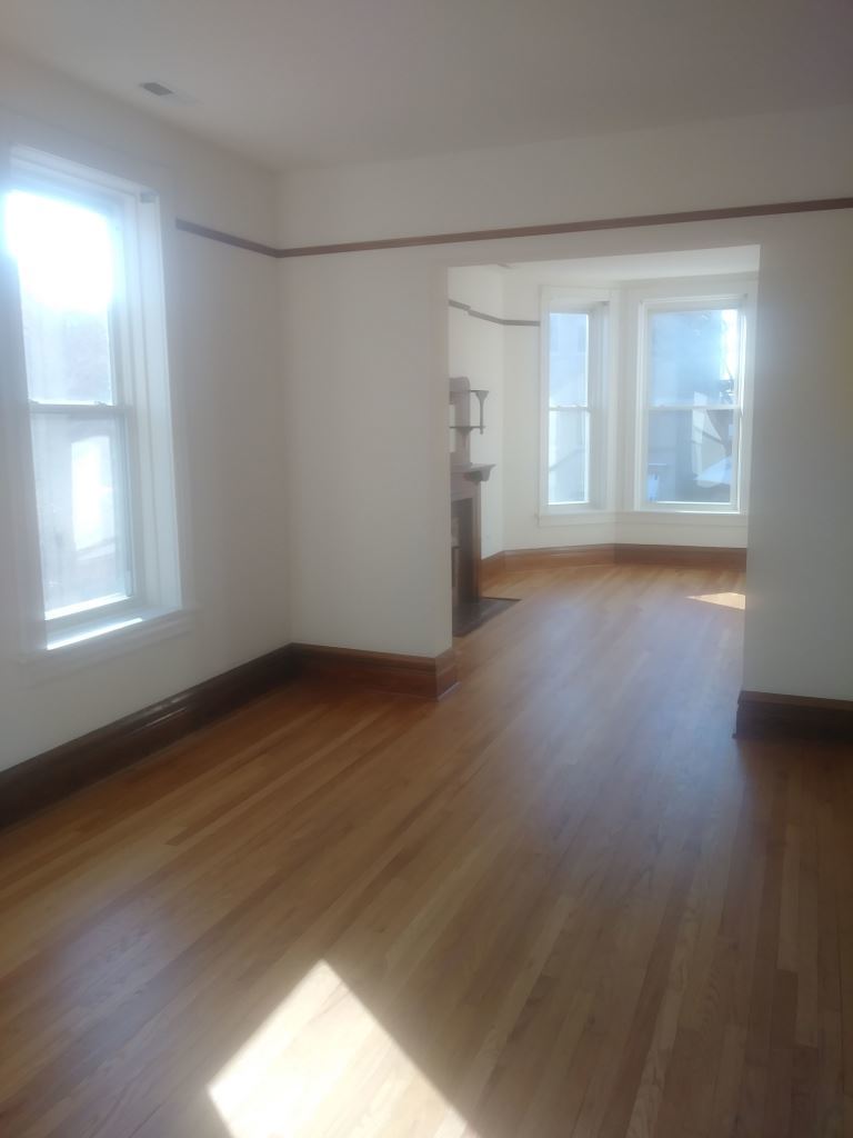 3013 S Wells Street Unit: 2