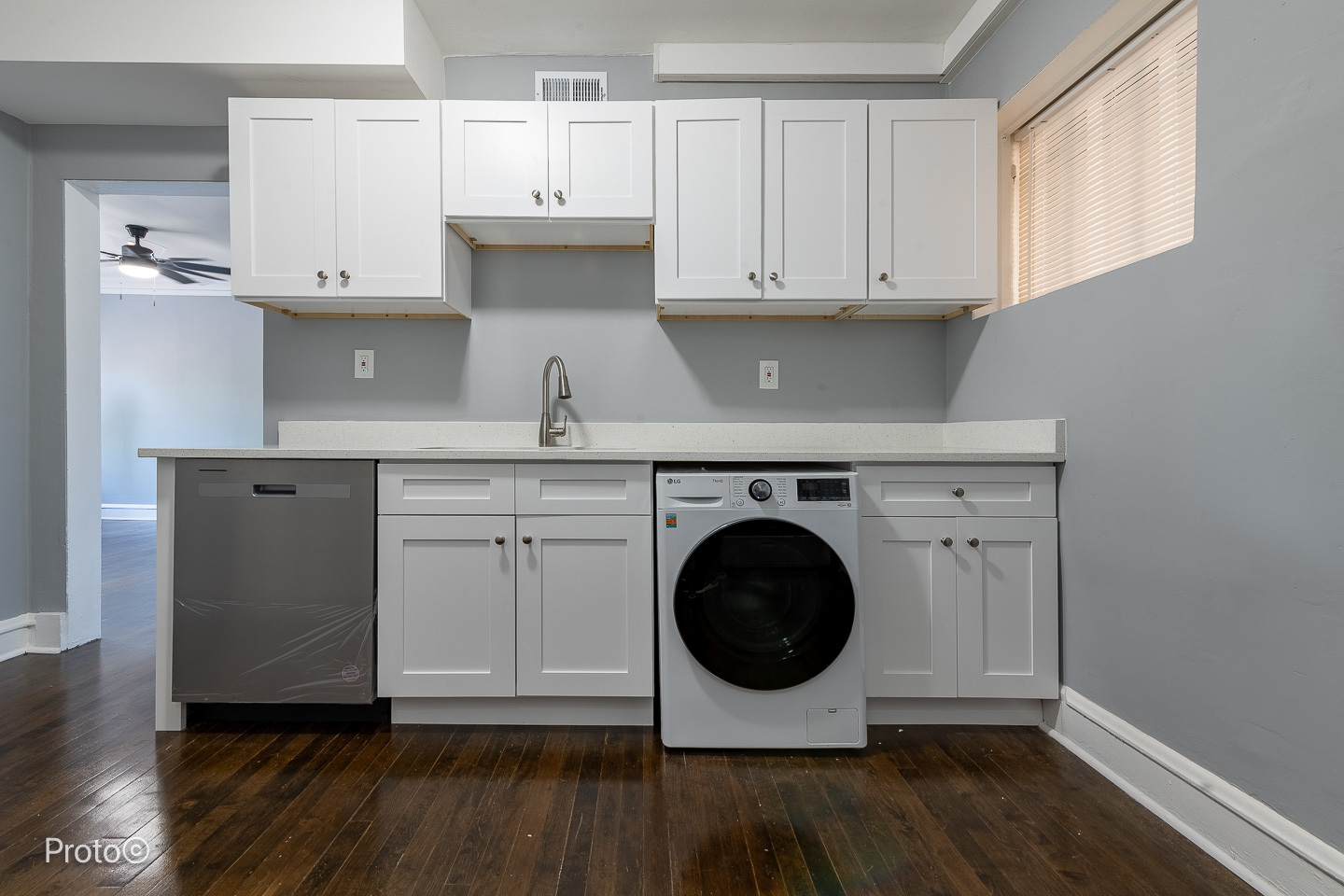 5148 N Monitor Avenue Unit: 301