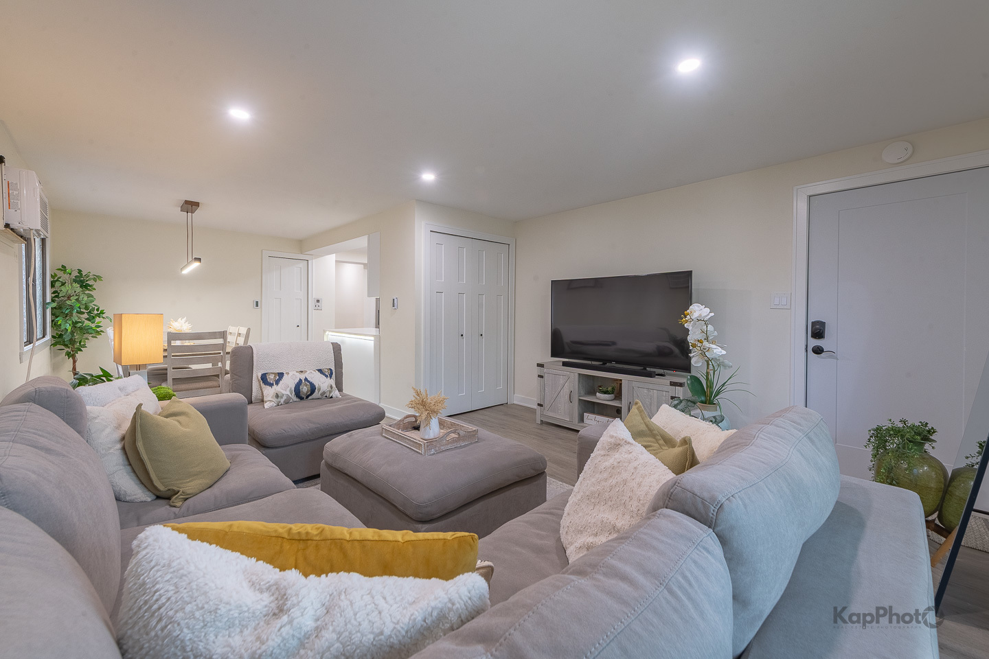 6612 W 64th Place Unit: 2W