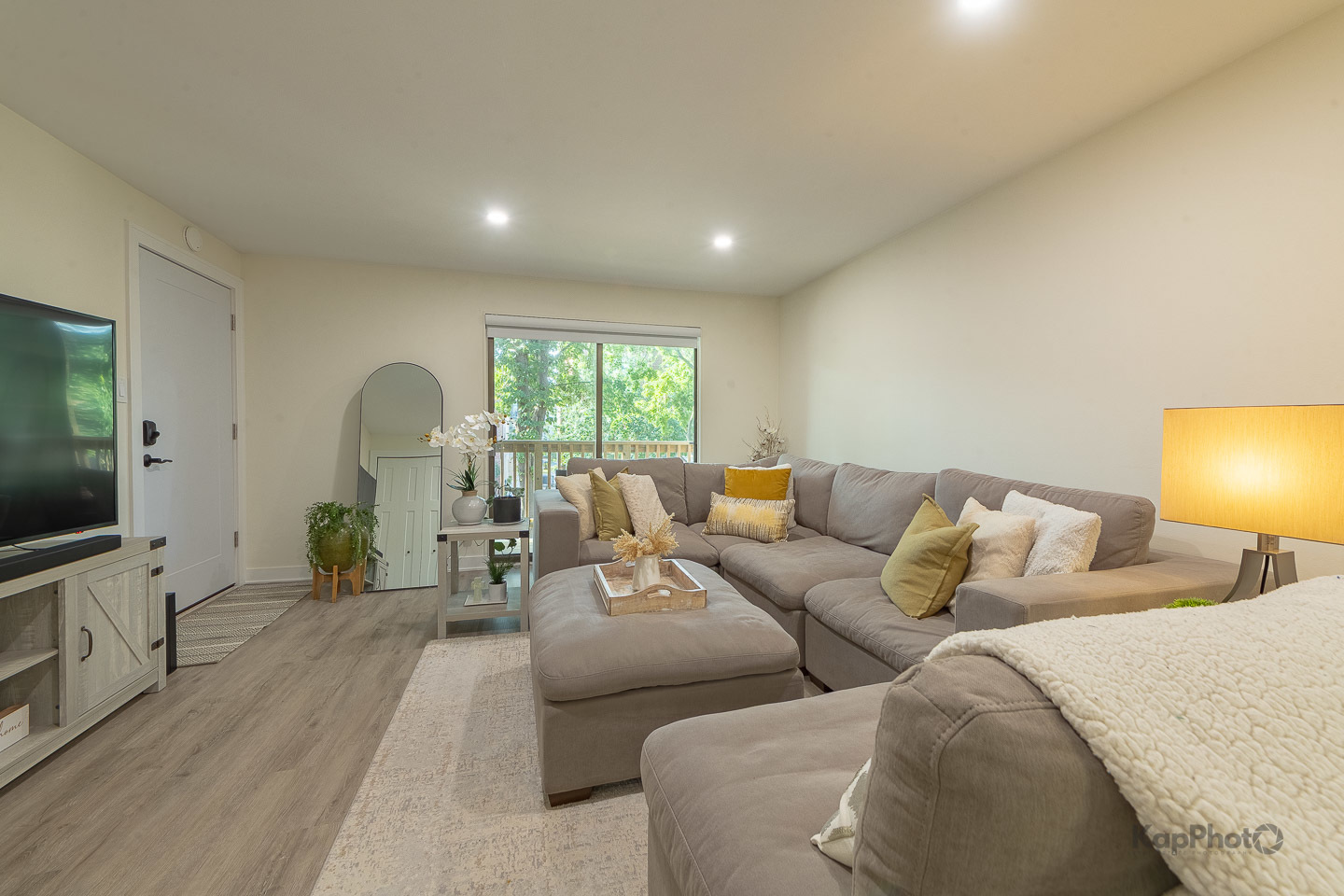 6612 W 64th Place Unit: 2W