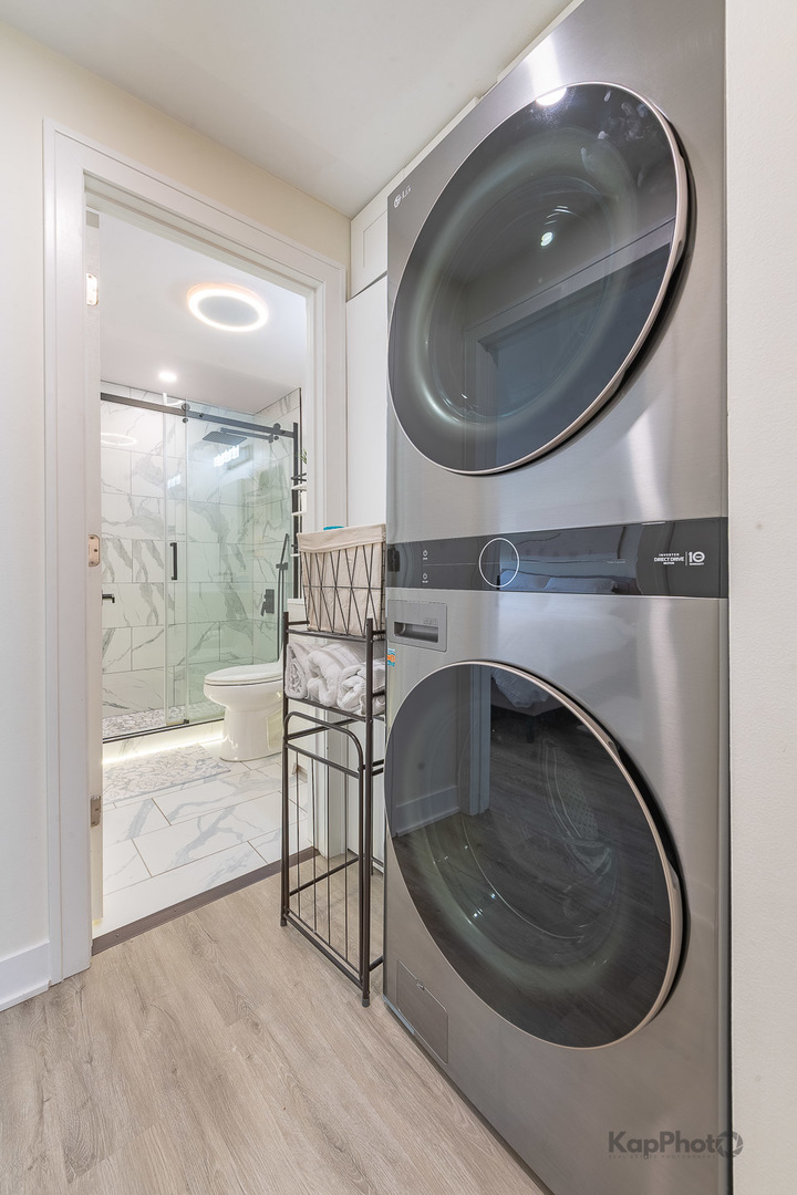 6612 W 64th Place Unit: 2W