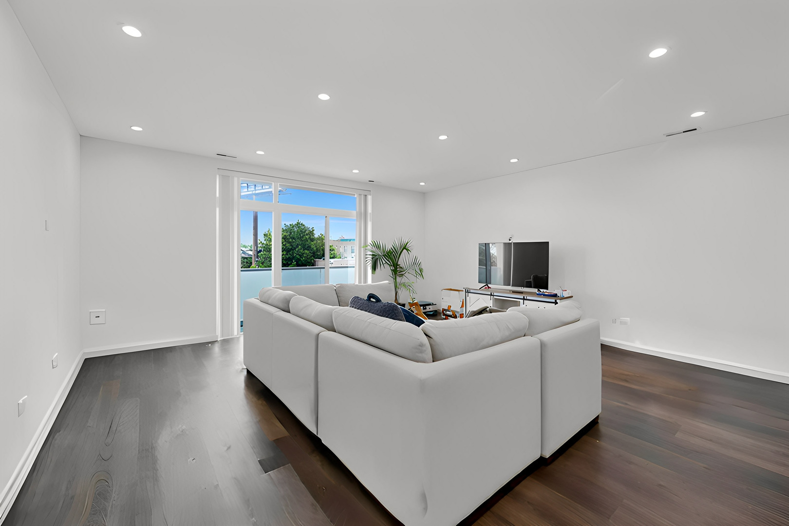 1921 S Jefferson Street Unit: 1