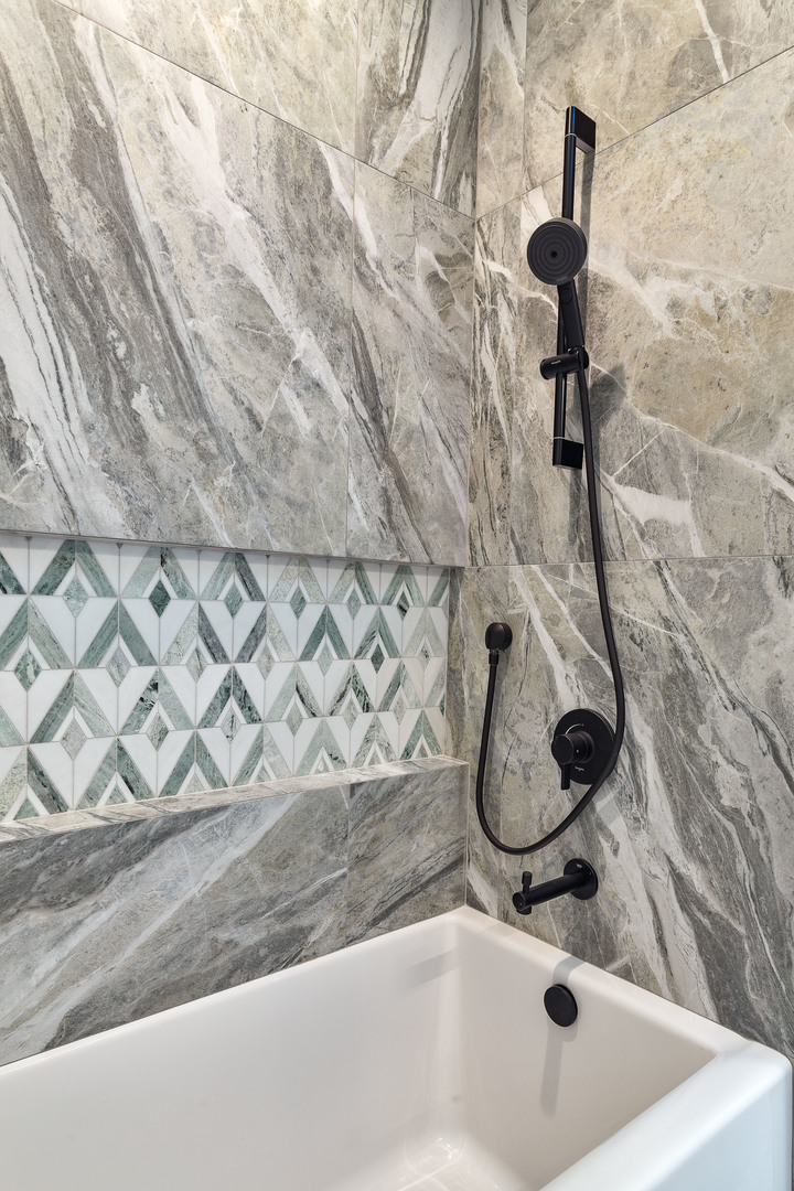 4246 N Kimball Avenue