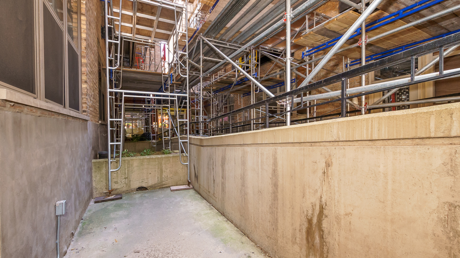 1500 W Monroe Street Unit: 113