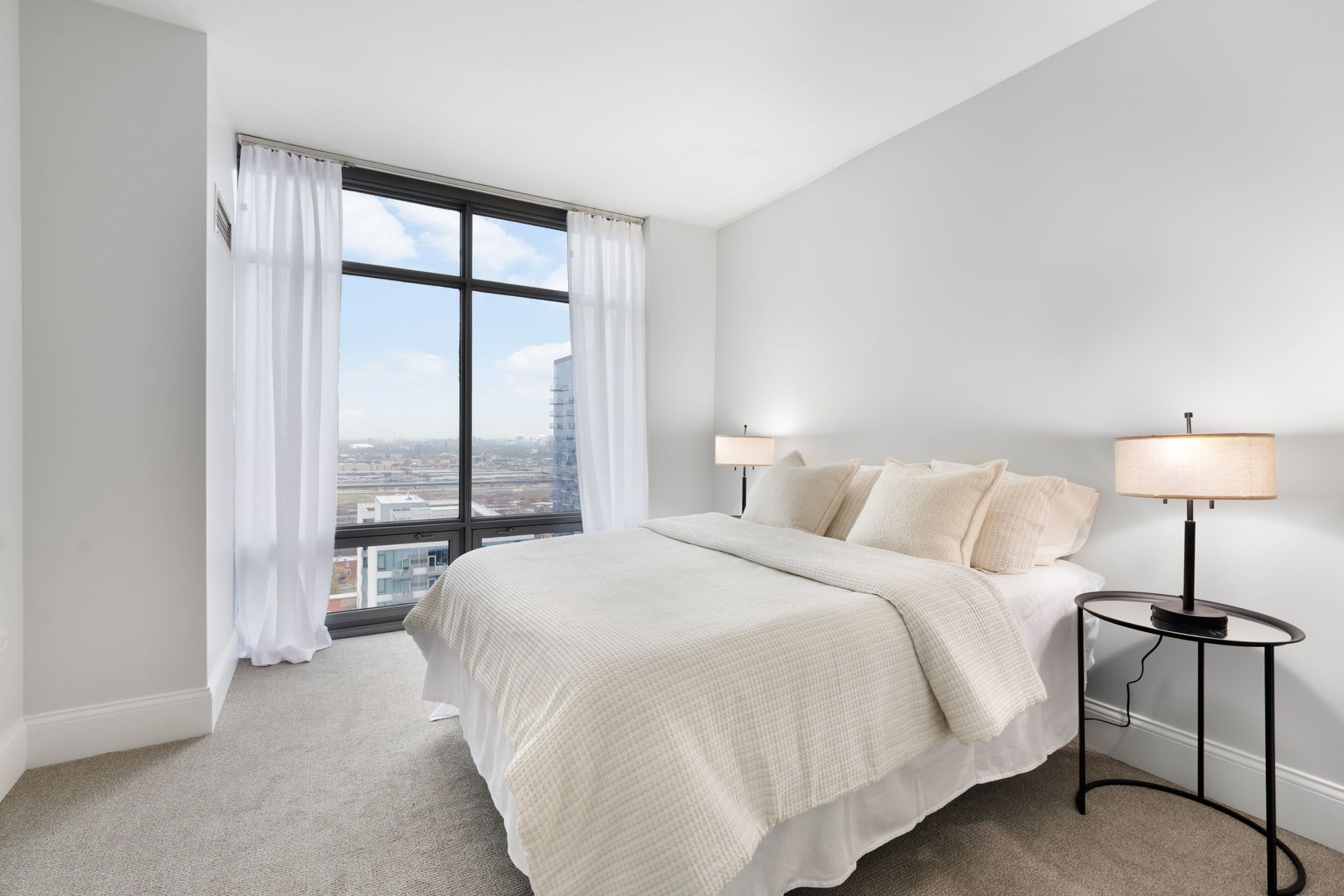 100 E 14th Street Unit: 2106