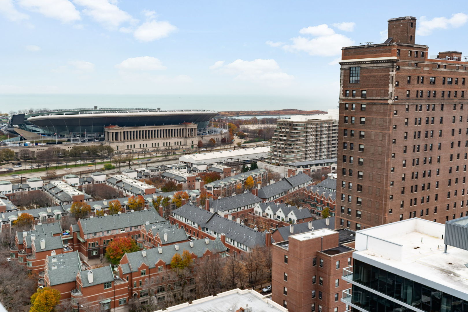 100 E 14th Street Unit: 2106