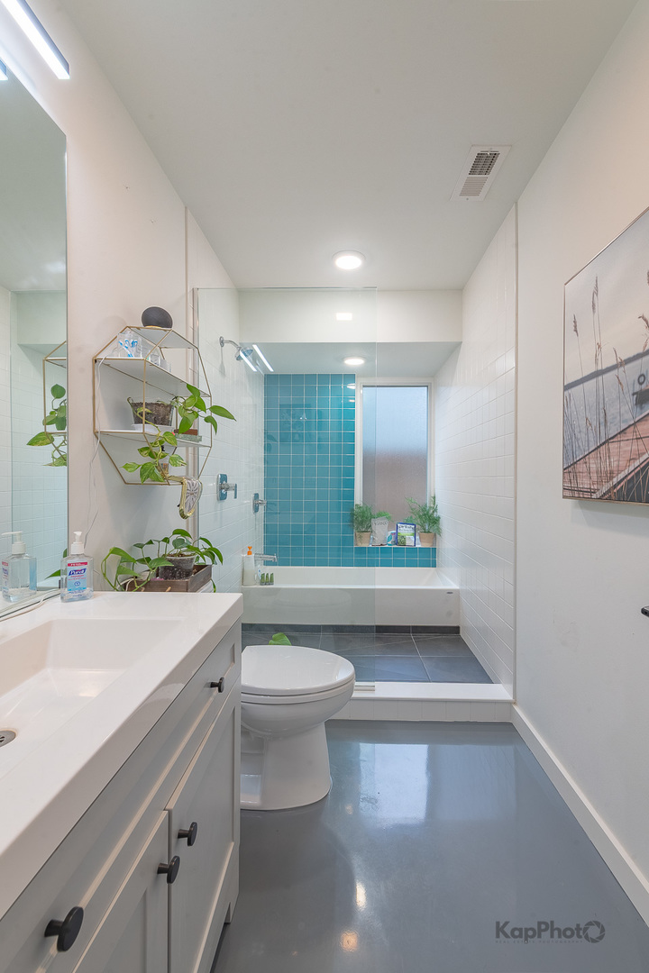 2828 W Wilcox Street