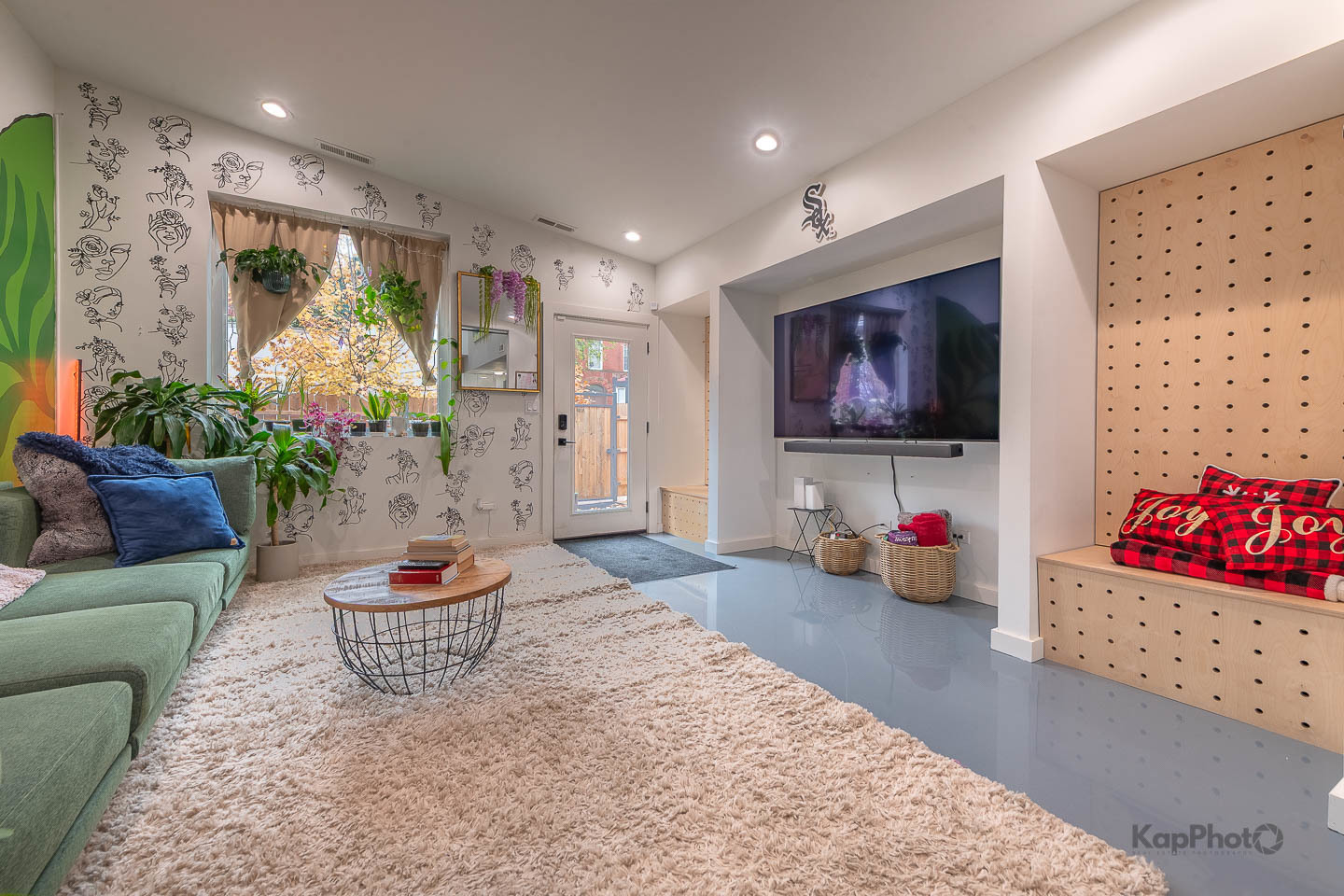 2828 W Wilcox Street