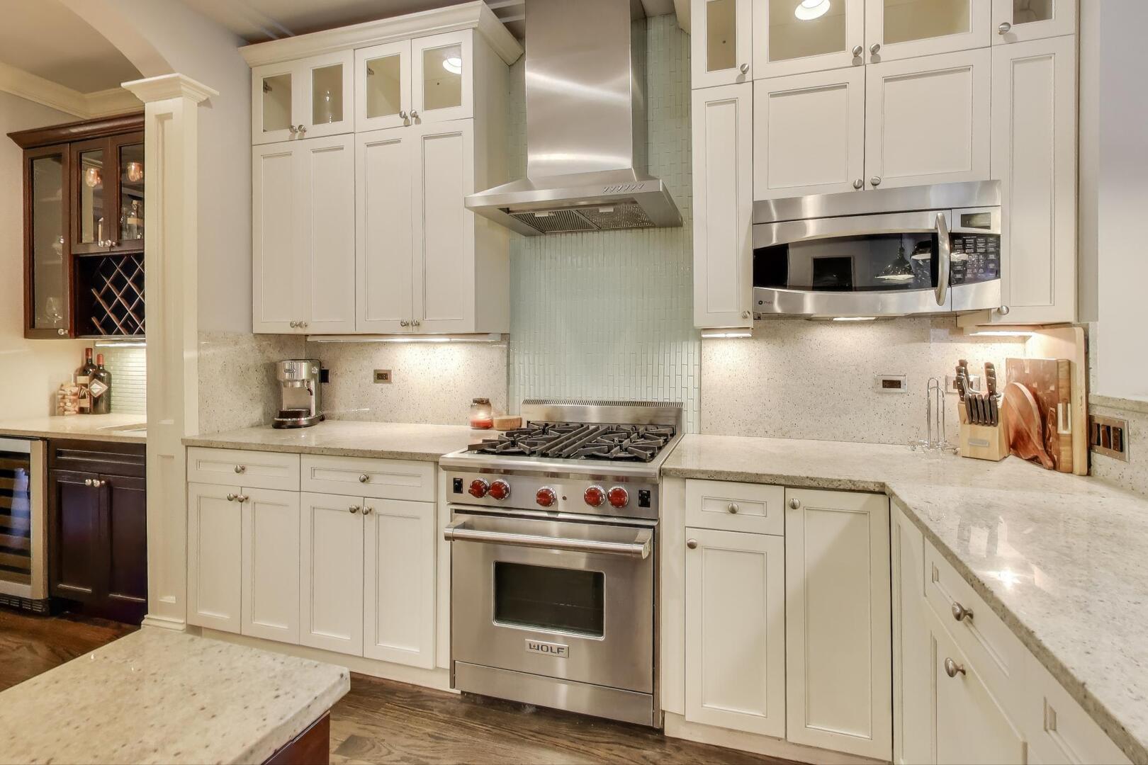 1169 W EDDY Street Unit: 101