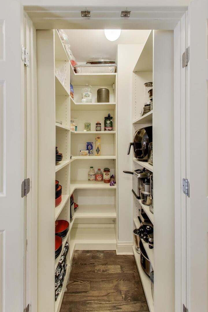 1169 W EDDY Street Unit: 101