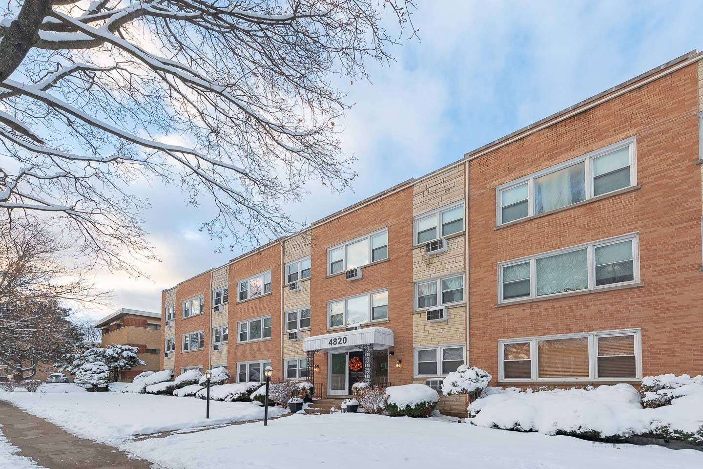 4820 Conrad Street Unit: 202