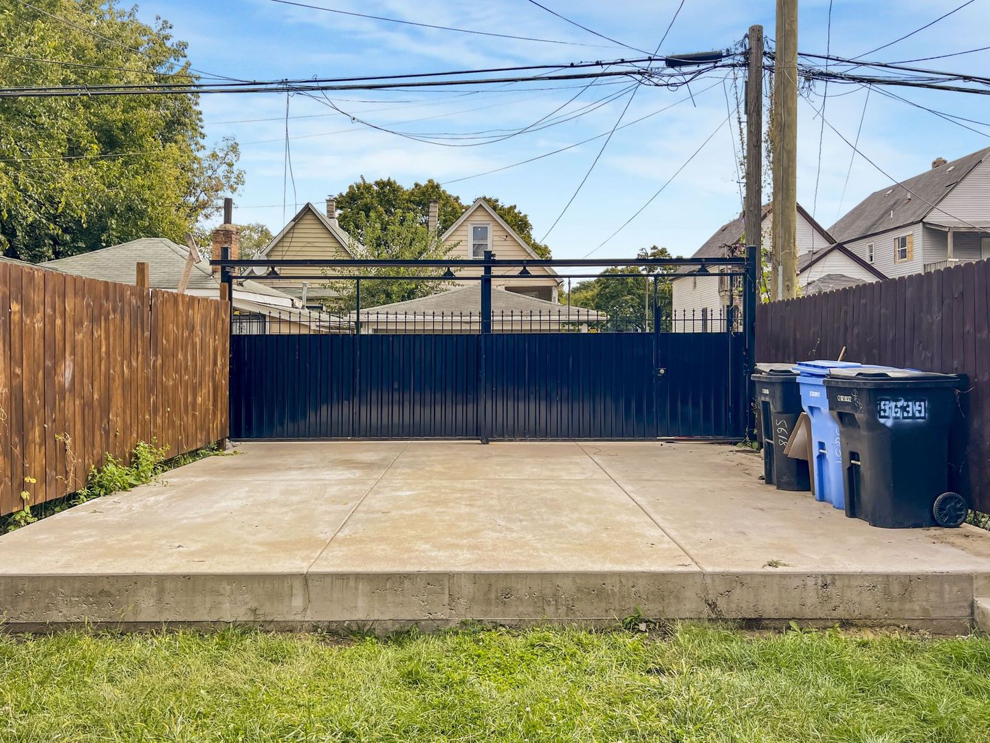 5639 S Emerald Avenue