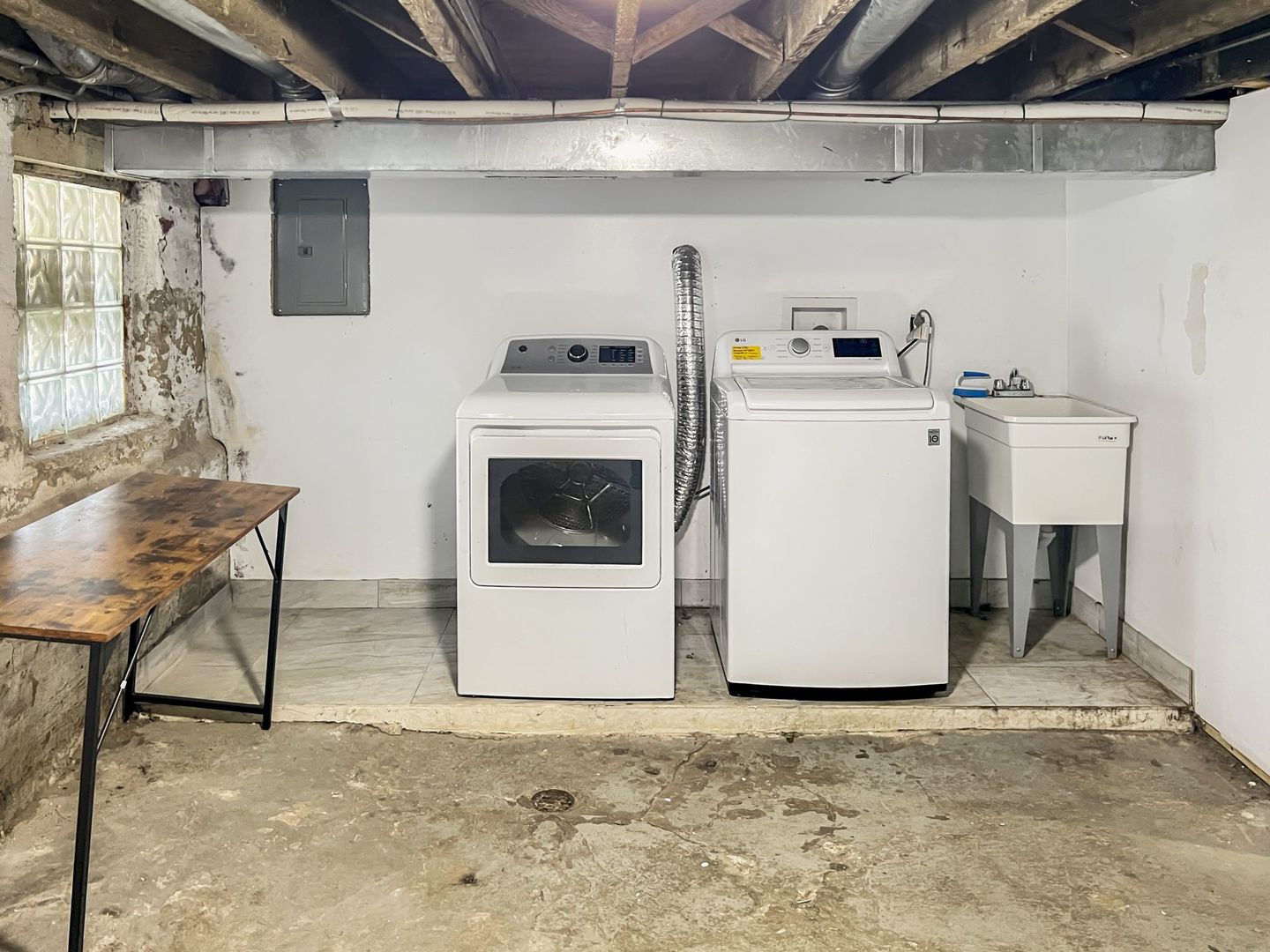 5639 S Emerald Avenue