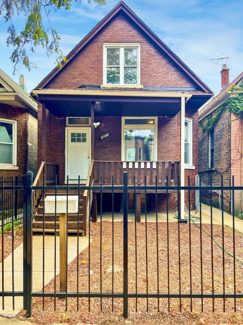 5639 S Emerald Avenue