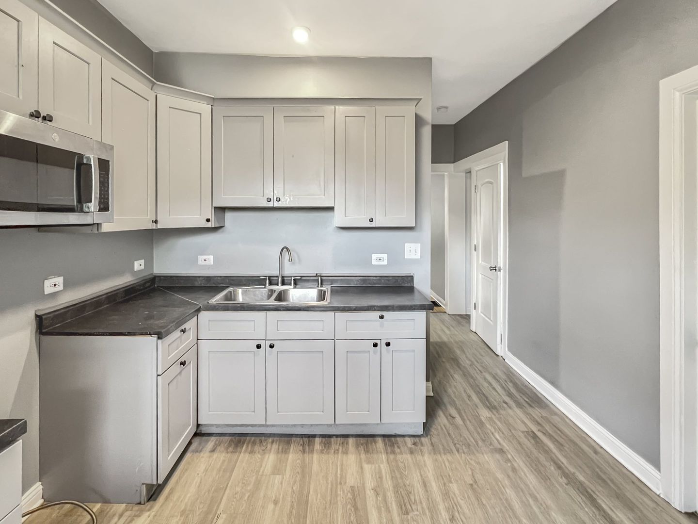 5639 S Emerald Avenue