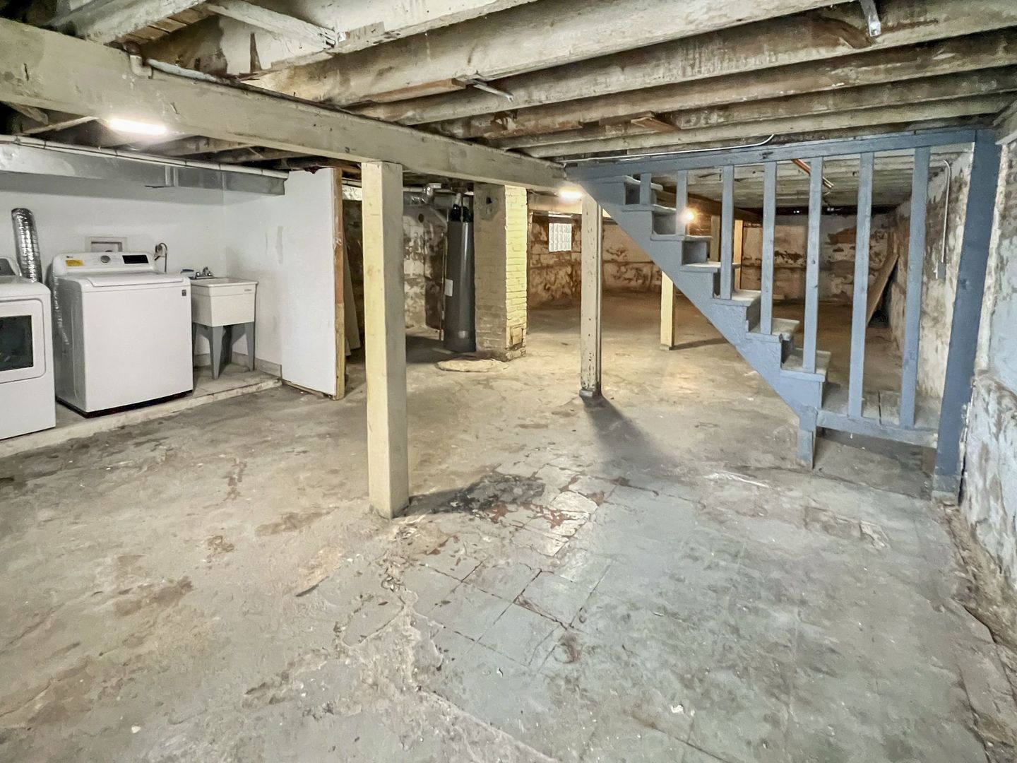 5639 S Emerald Avenue