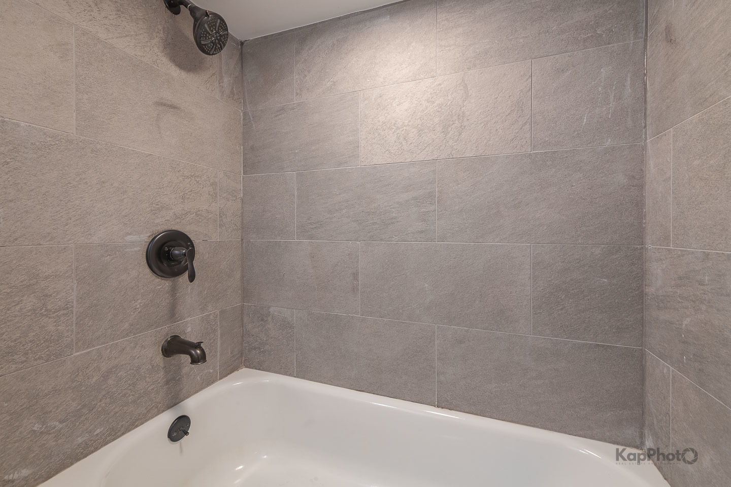 527 N Ridgeway Avenue