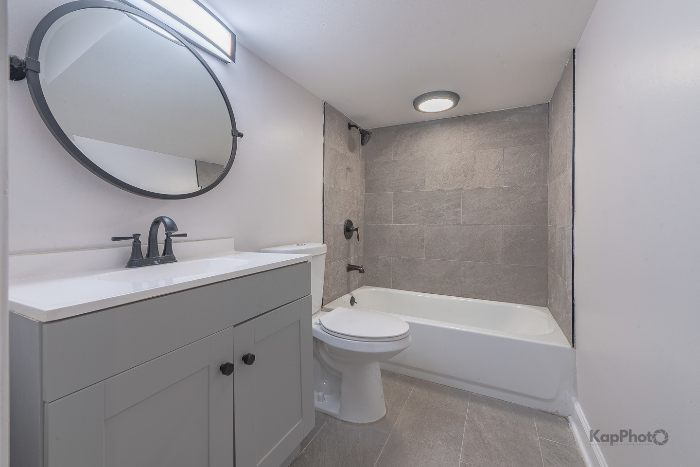 527 N Ridgeway Avenue