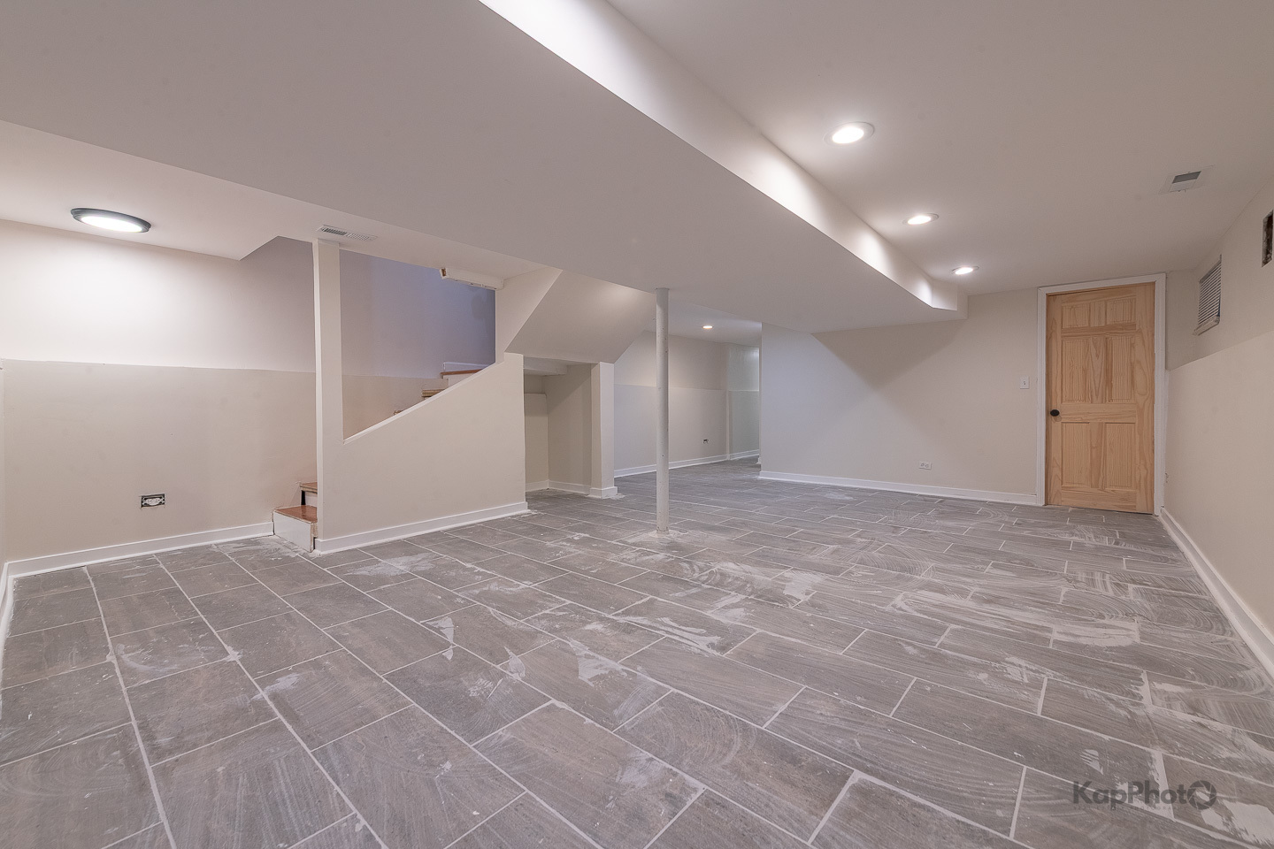 527 N Ridgeway Avenue