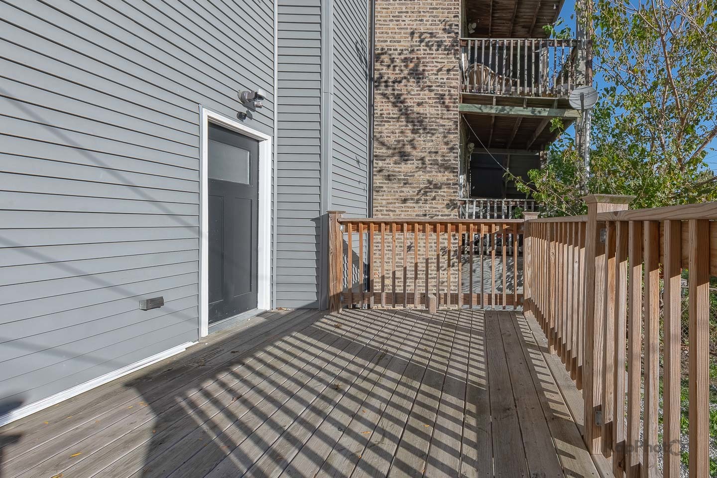 527 N Ridgeway Avenue