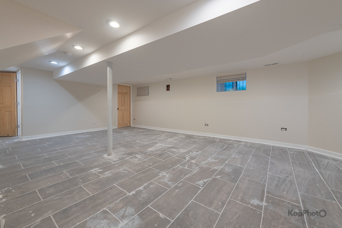 527 N Ridgeway Avenue