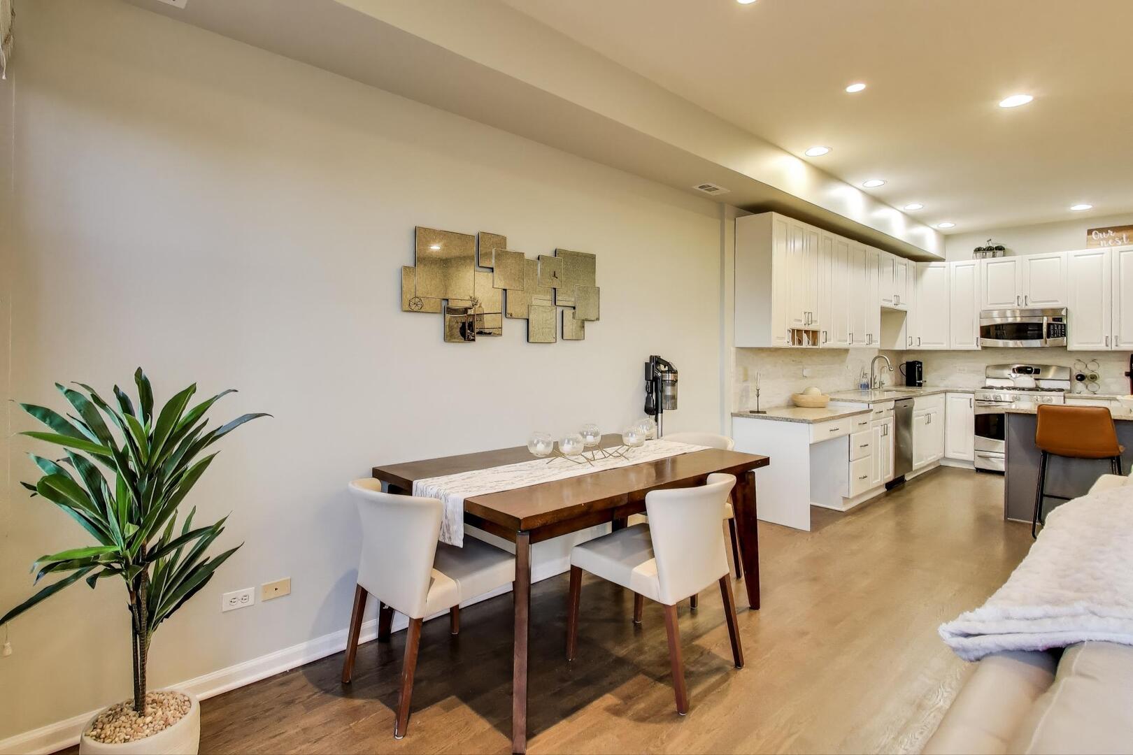 2919 N SOUTHPORT Avenue Unit: 3