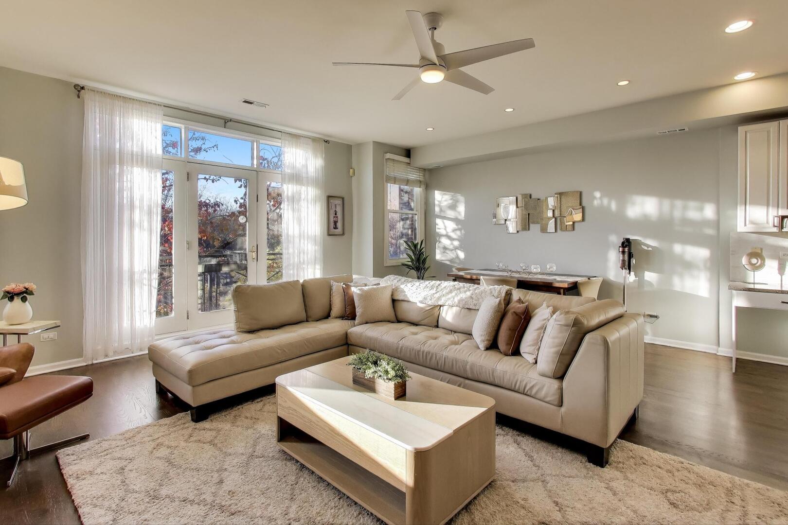 2919 N SOUTHPORT Avenue Unit: 3