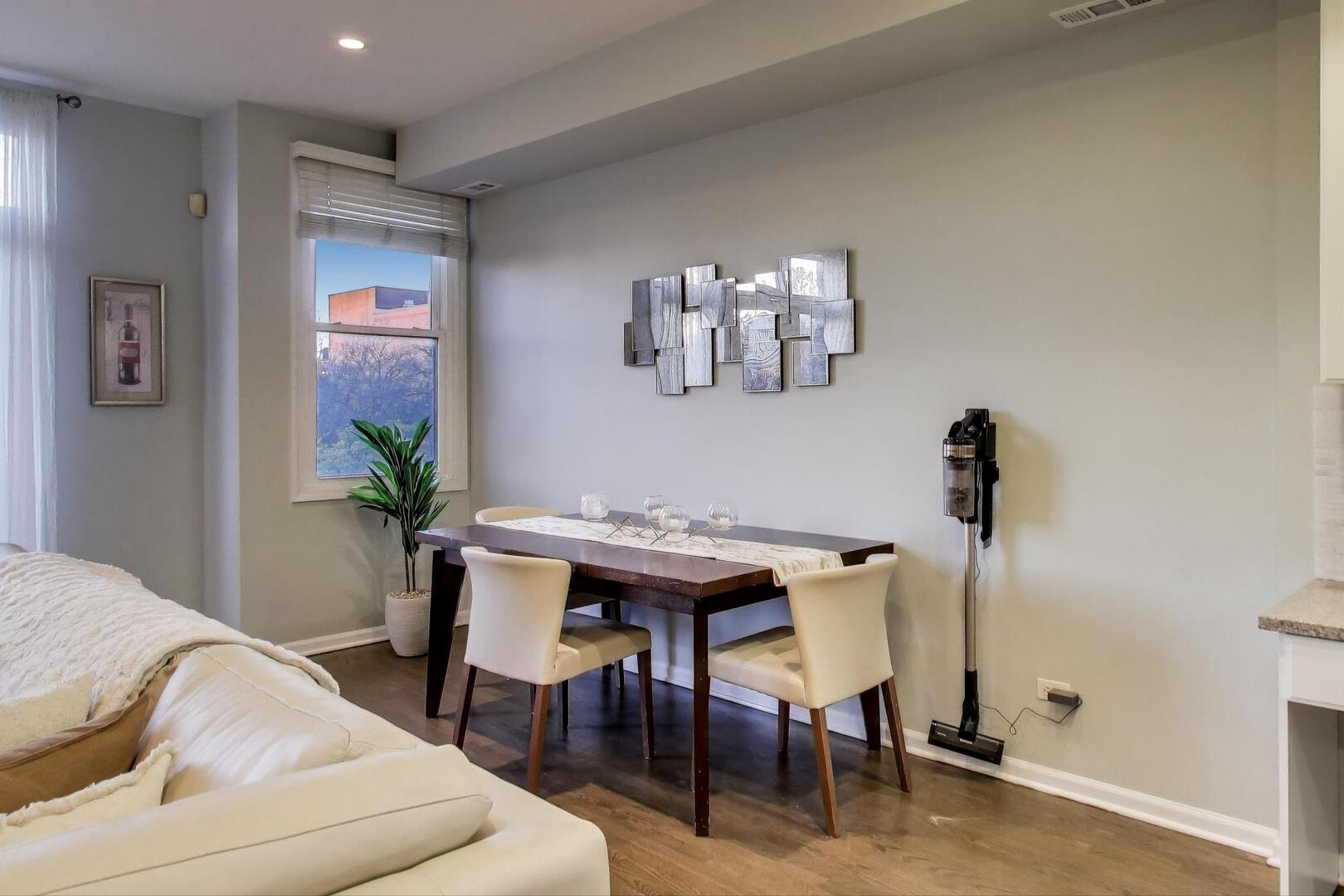 2919 N SOUTHPORT Avenue Unit: 3