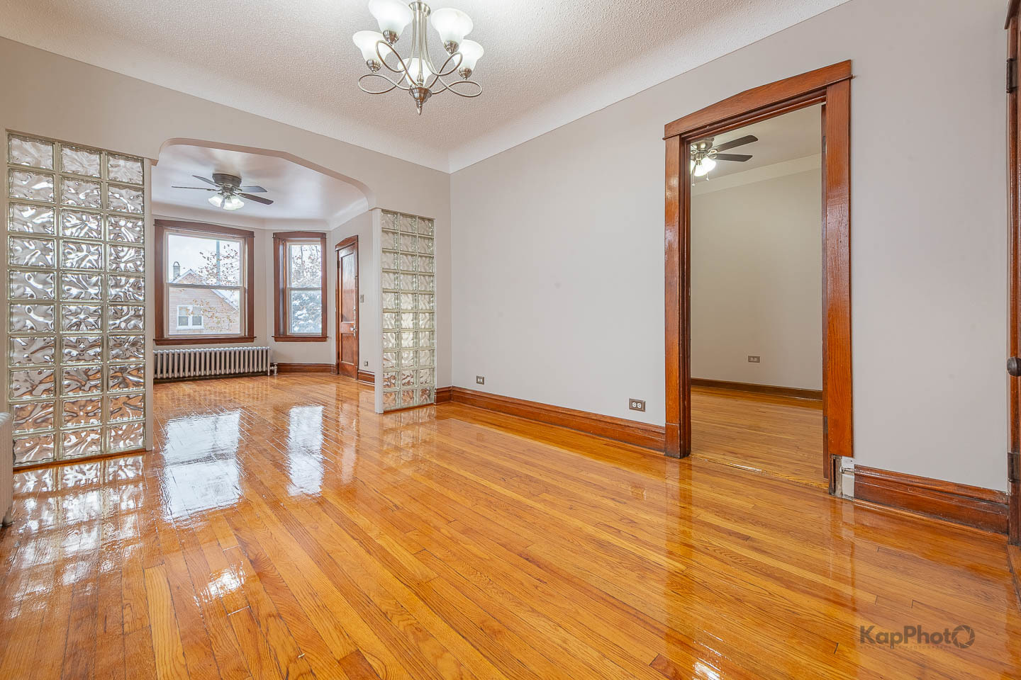 3530 W Evergreen Avenue Unit: 2