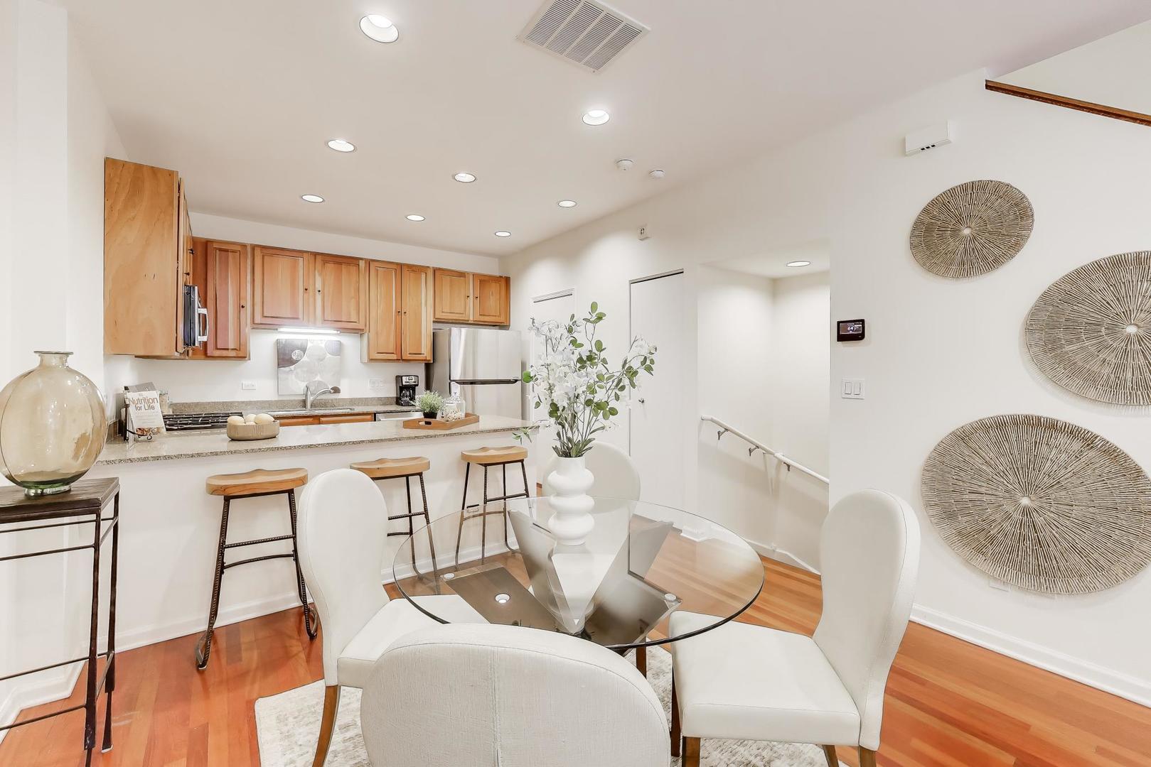 1327 S Indiana Parkway