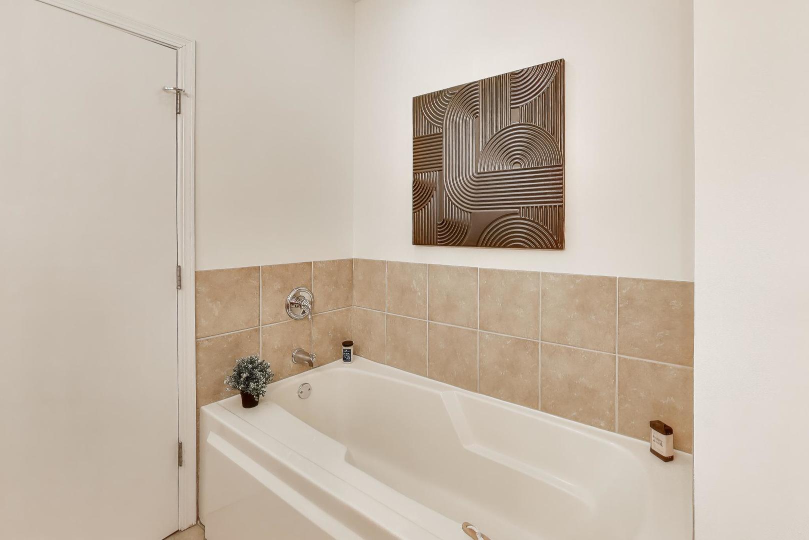 1327 S Indiana Parkway