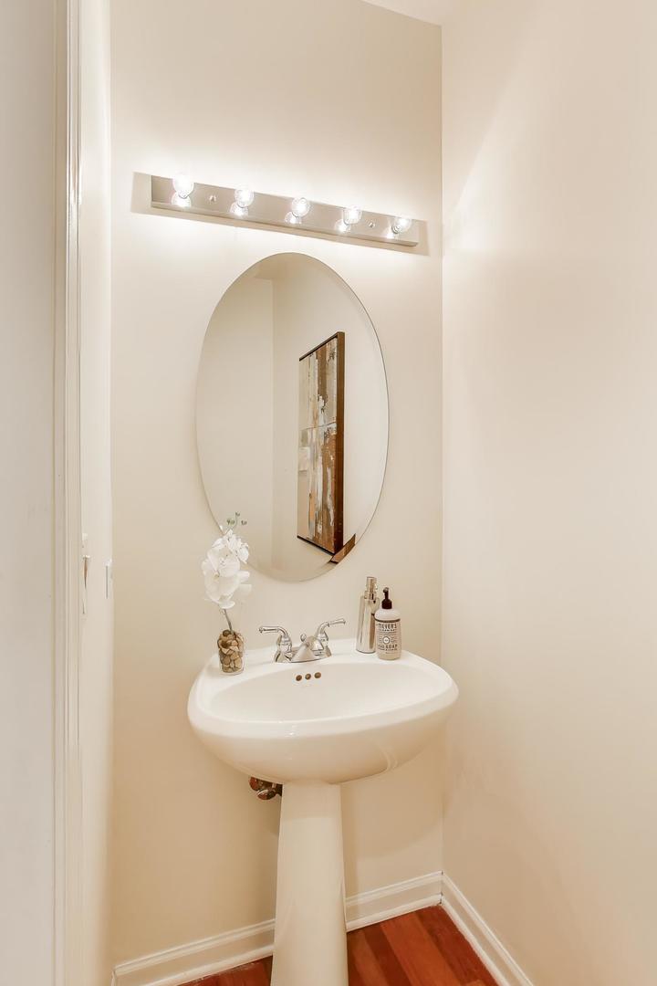 1327 S Indiana Parkway