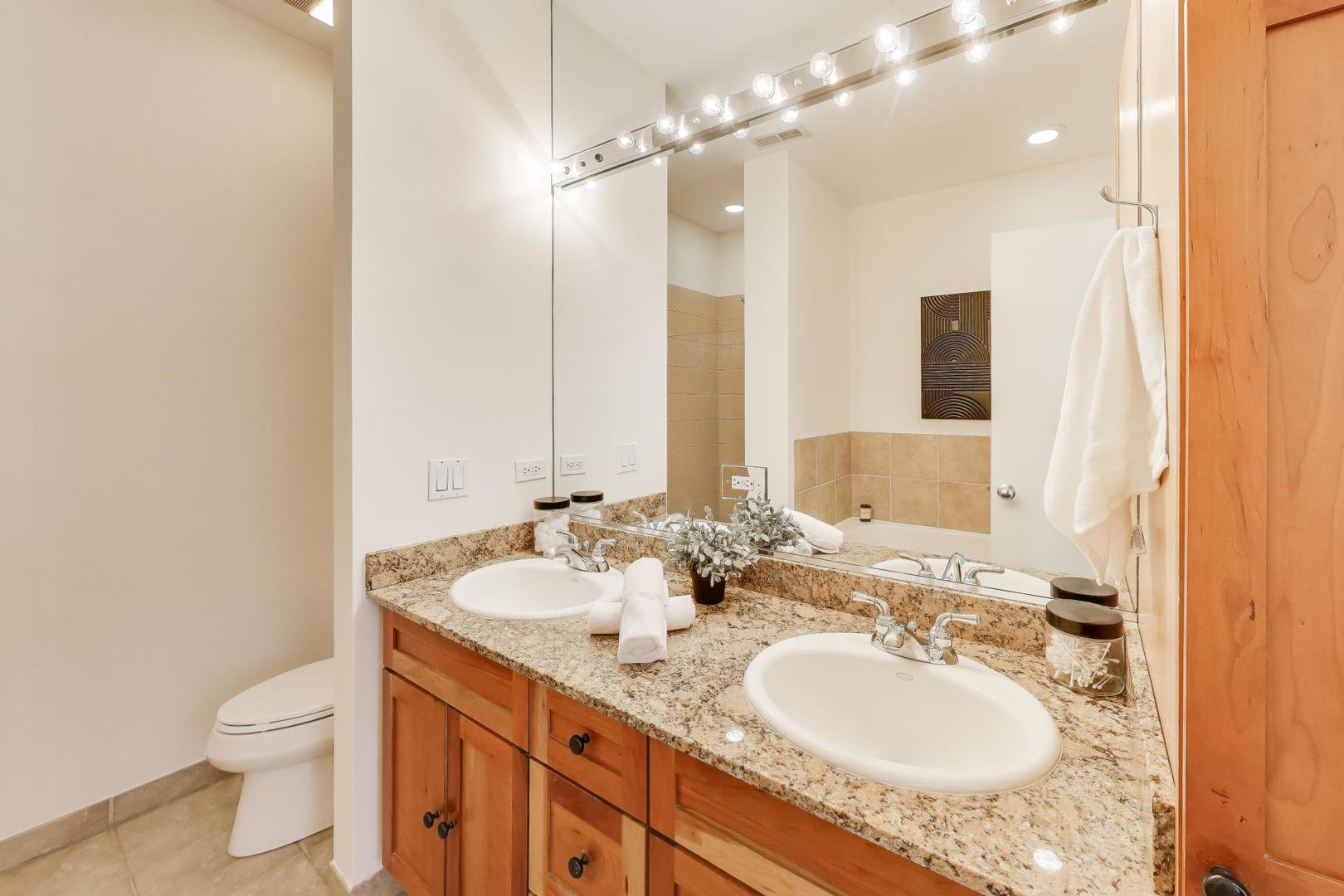 1327 S Indiana Parkway