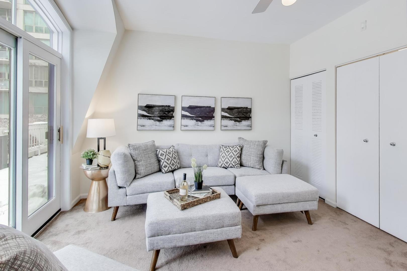 1327 S Indiana Parkway