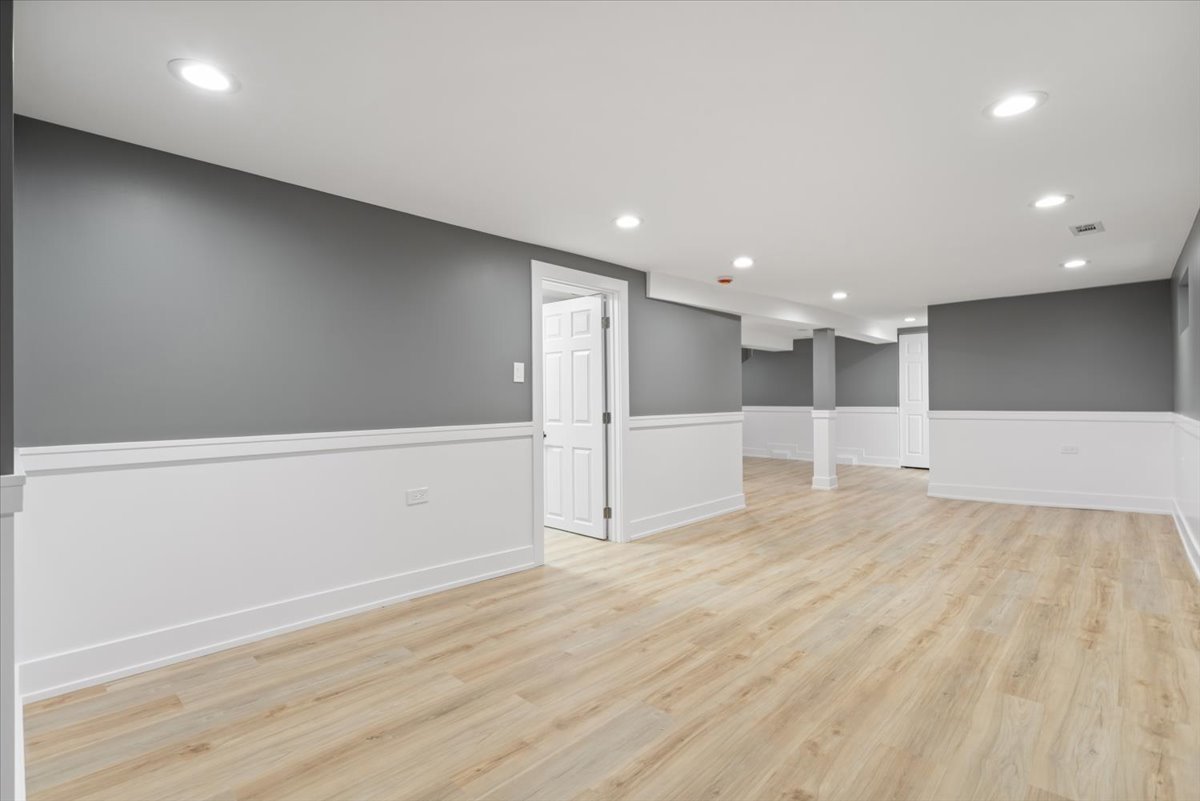 9737 S University Avenue