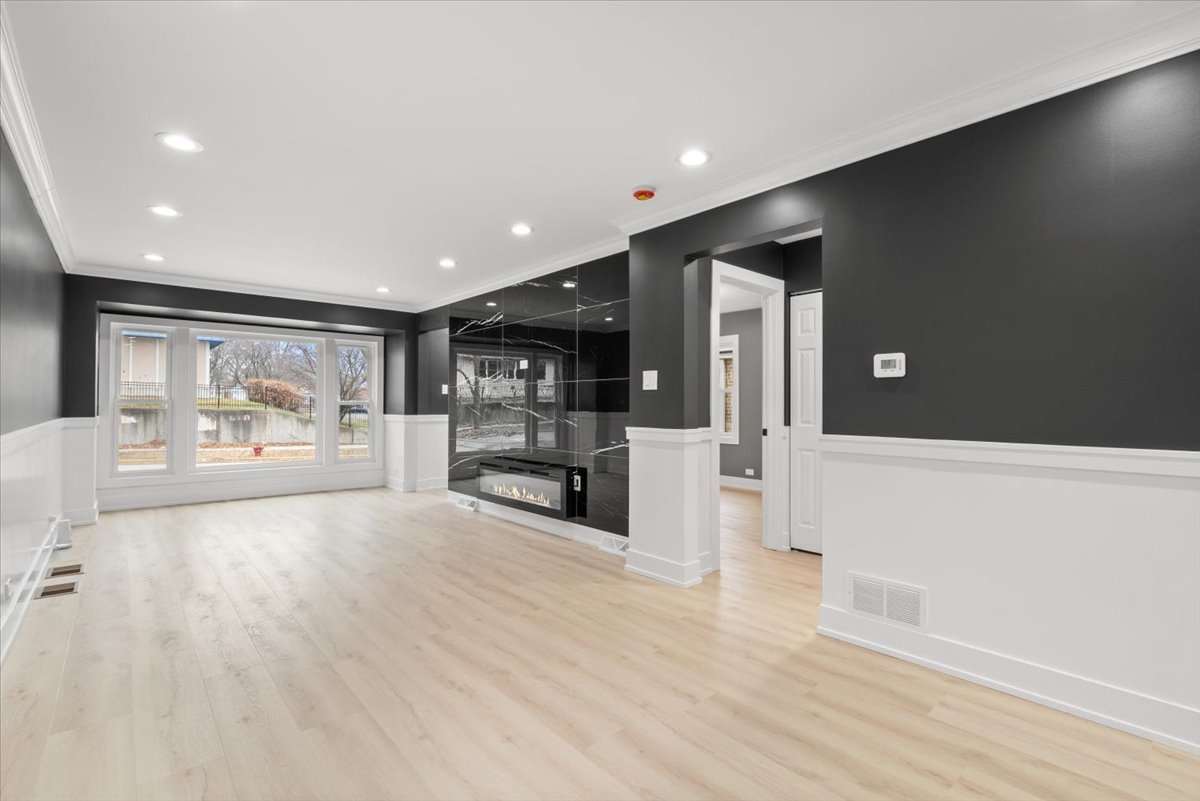 9737 S University Avenue