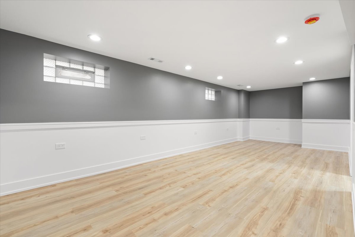 9737 S University Avenue