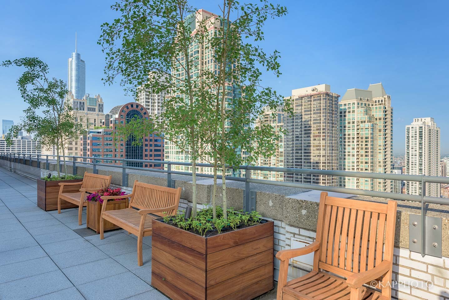 777 N Michigan Avenue Unit: 2405