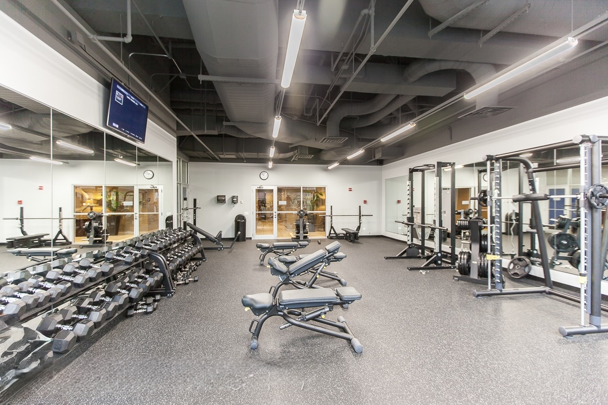 545 N Dearborn Street Unit: 902